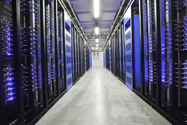 美国高防服务器